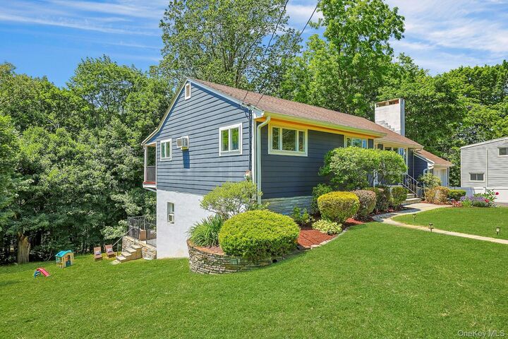 Property Photo:  28 Summit Place  NY 10570 