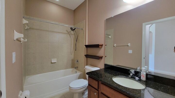 Property Photo:  2229 Valterra Vista Way  FL 33594 