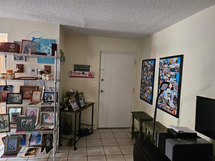 Property Photo:  2613 Pine Lake Ter B  FL 34237 