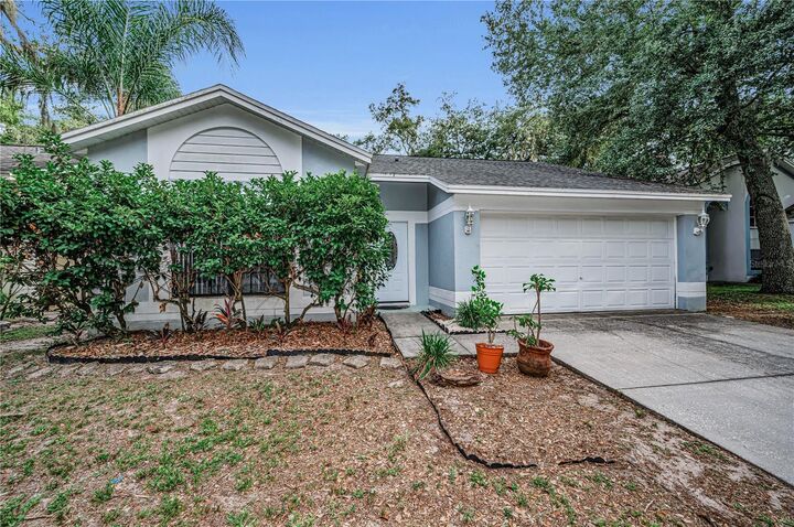 Property Photo: 4113 Quail Briar Drive FL 33596
