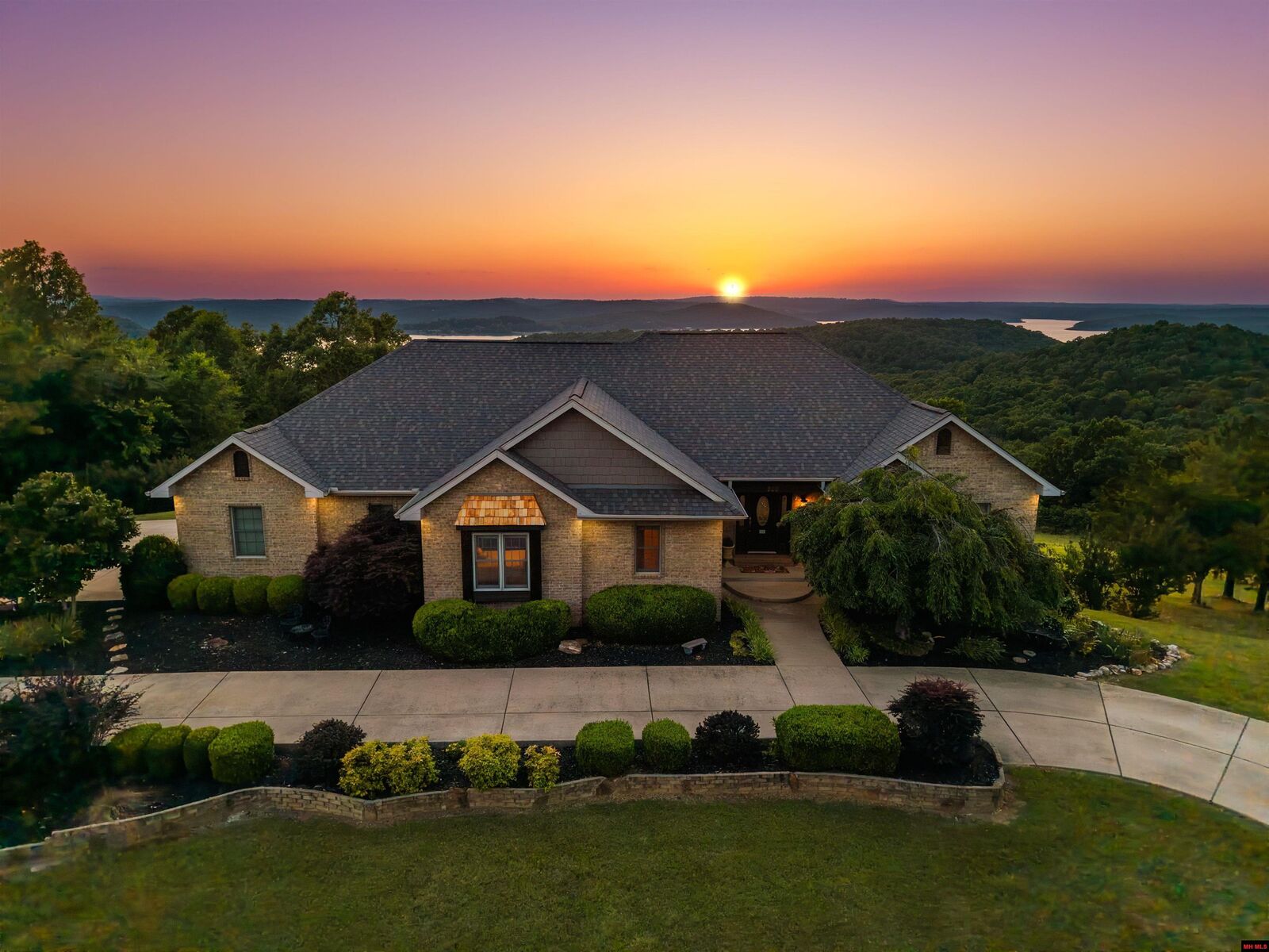 Property Photo: 300 Piute Drive AR 72519