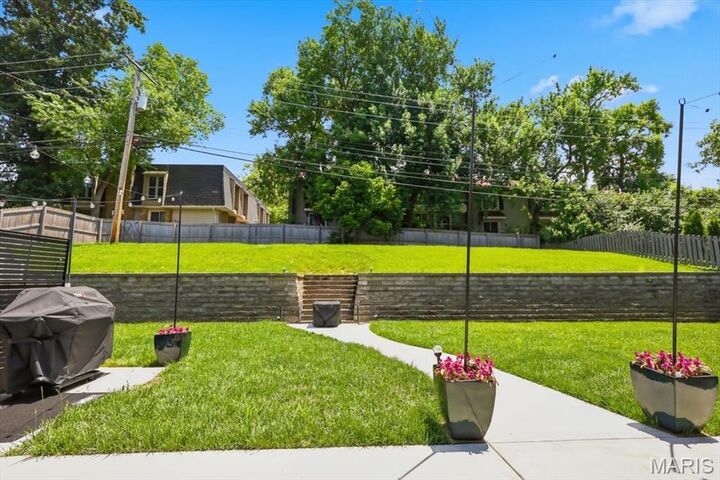 Property Photo:  1022 Fernway Lane  MO 63141 