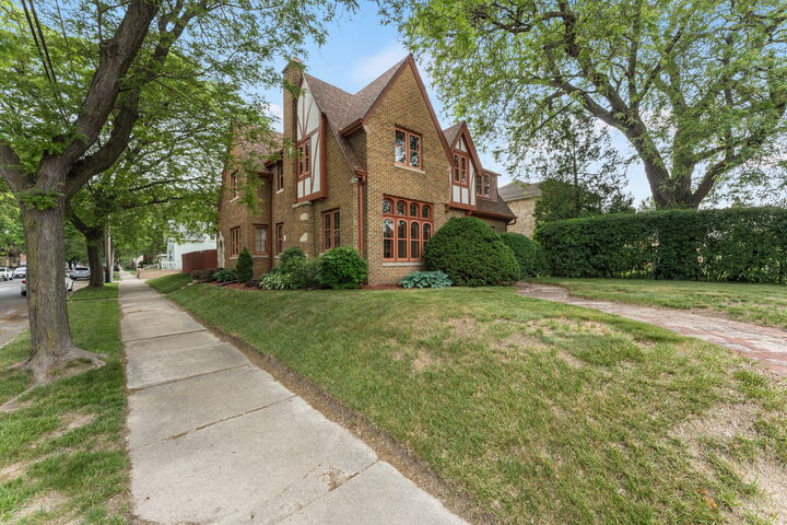 Property Photo:  3303 N Sherman Blvd  WI 53216 