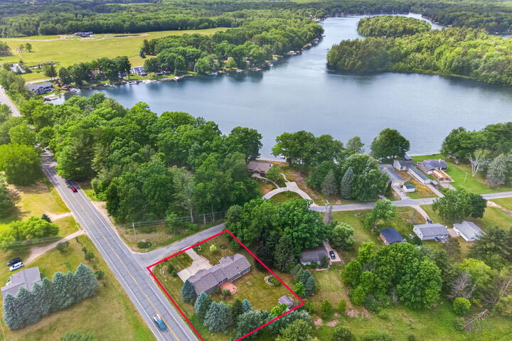 Property Photo:  8508 Wood Street  MI 49332 