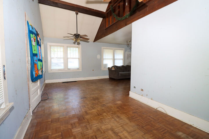 Property Photo: 44 Oak Knoll Drive IL 60046