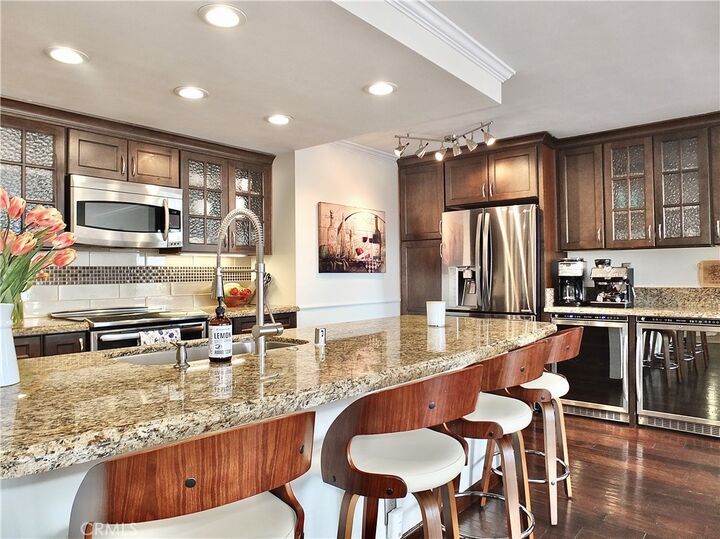 Property Photo: 2601 E Ocean Boulevard 309 CA 90803