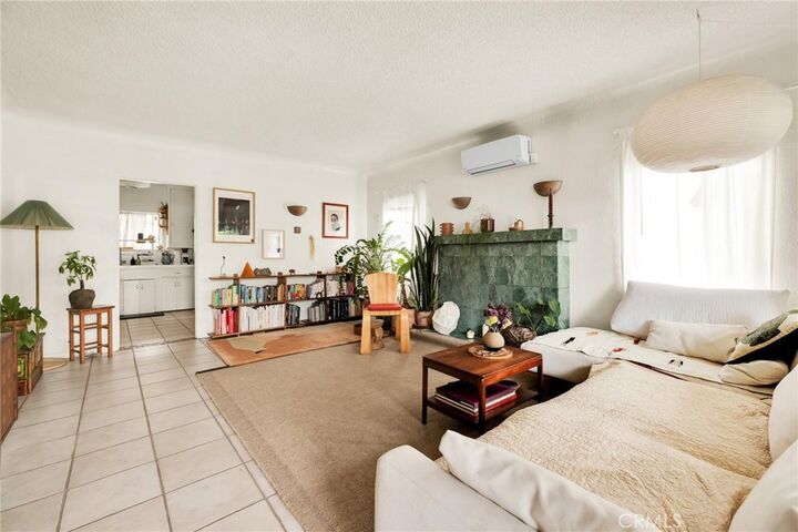 Property Photo: 3185 Perlita Avenue CA 90039