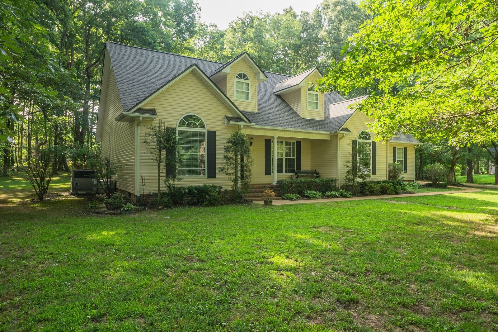 Property Photo:  5 Woodland Cir  TN 38464 