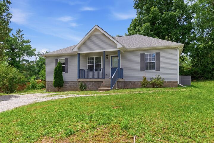 Property Photo: 314 Reeves Ct TN 37172