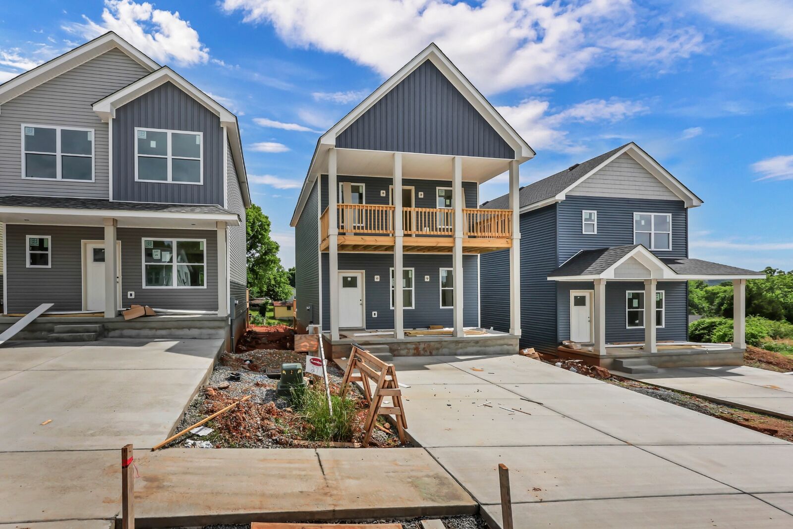 Property Photo: 34 Dixon Dr TN 37040
