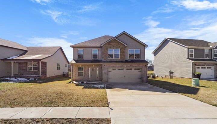 Property Photo: 618 Battery Ct TN 37042