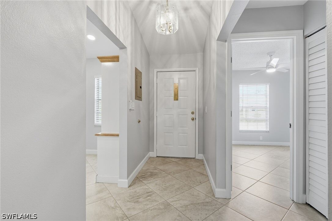 Property Photo:  1706 Kings Lake Boulevard 203  FL 34112 
