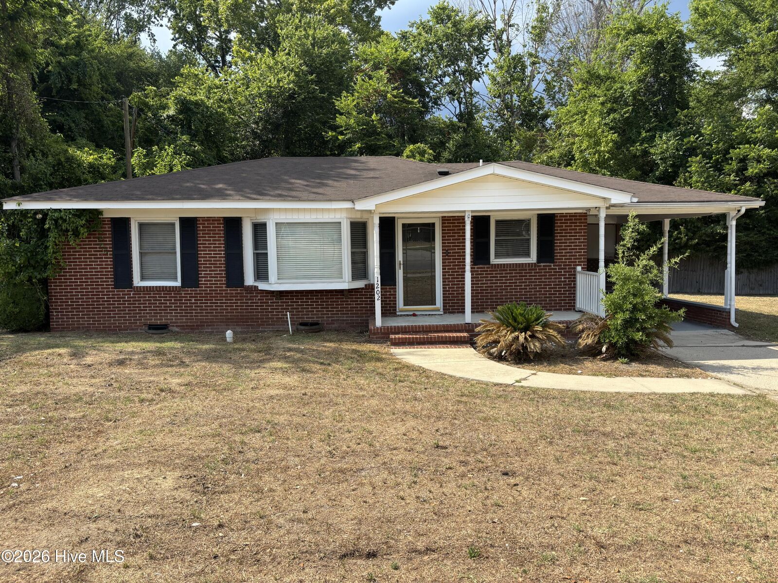 Property Photo: 1202 W Howard Avenue NC 27886