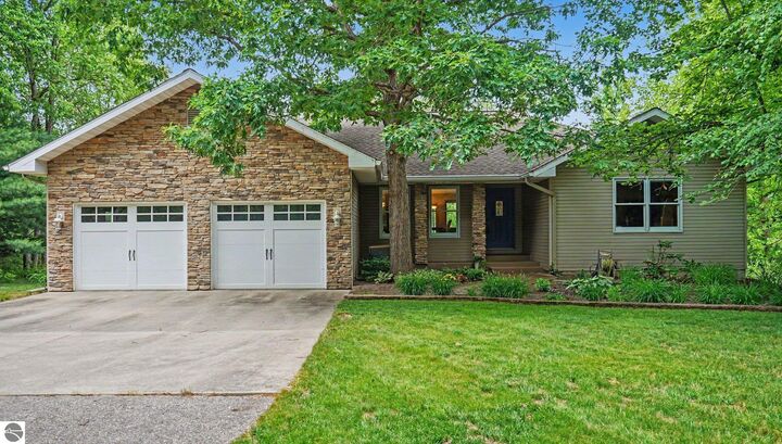 Property Photo: 1560 Bruder Drive MI 48858