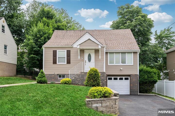 Property Photo: 16 Highview Drive NJ 07424