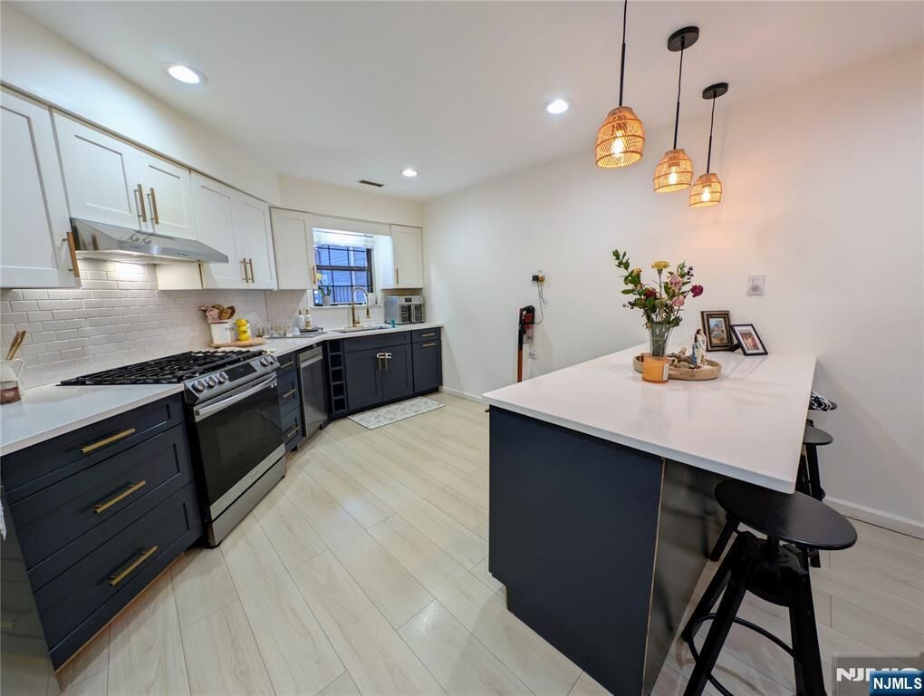 Property Photo: 20 Quincy Lane C NJ 07480