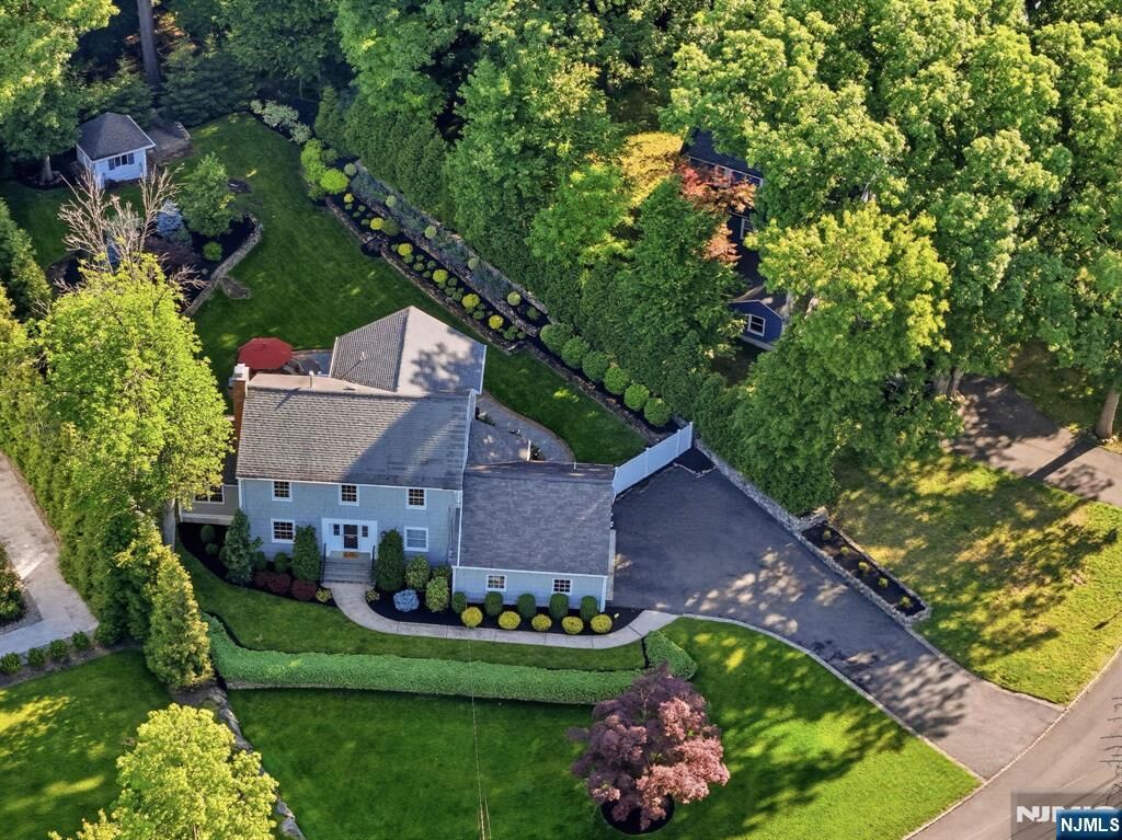 Property Photo:  62 Fells Road  NJ 07044 