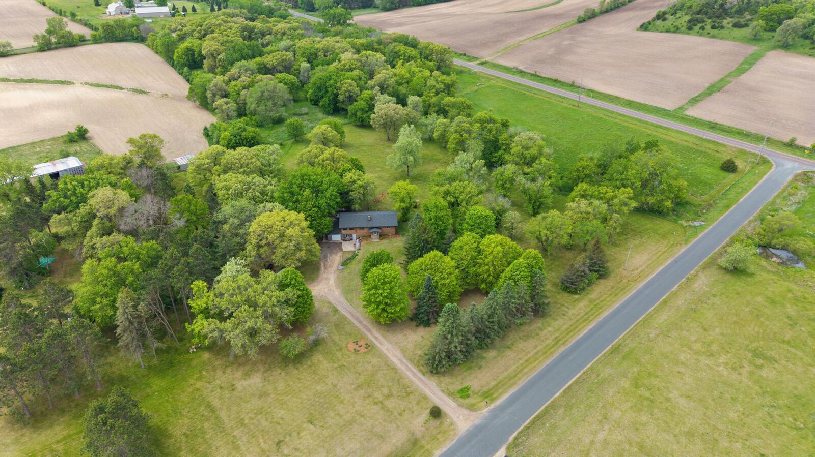 Property Photo:  1295 Evergreen Drive  WI 54022 