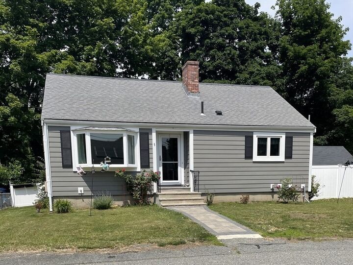 Property Photo:  6 Fairview Ter  MA 01801 