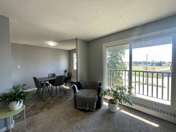 Photo de la propriété: 5611 9 Avenue 306B AB T7E 1R5