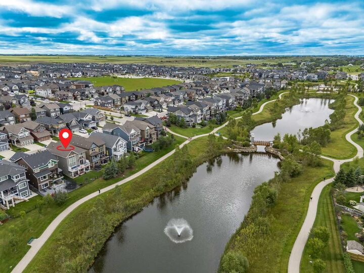 Property Photo:  225 Kingsmere Cove SE  AB T4A 0S1 