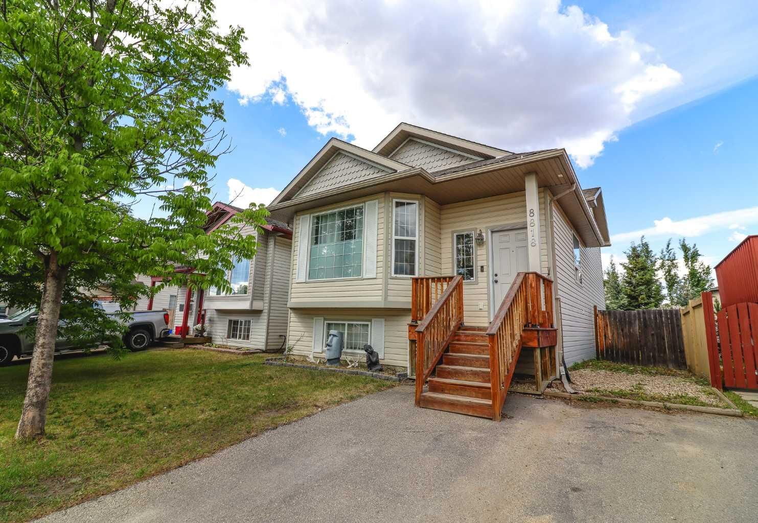 Property Photo: 8818 65 Avenue AB T8W 2X5