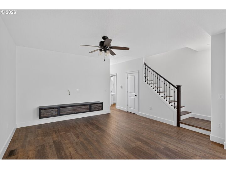 Property Photo:  10005 SE Old Town Ct  OR 97086 