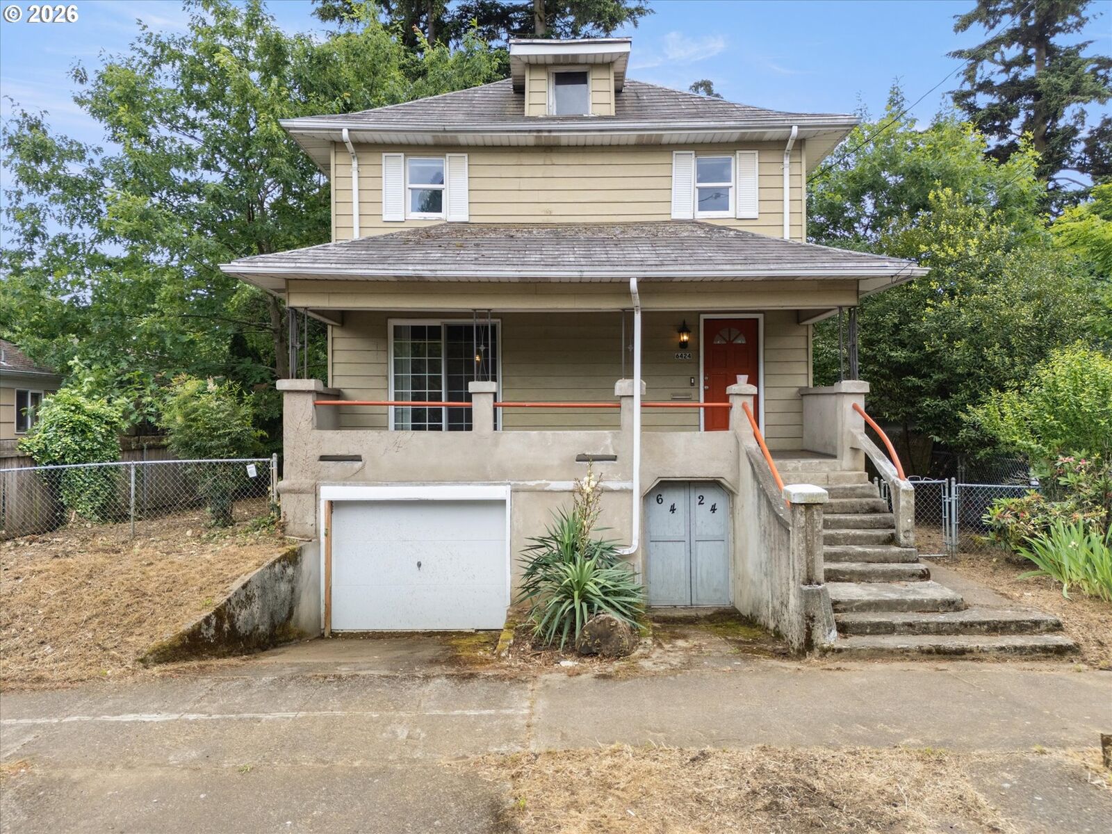 Property Photo: 6424 NE Hassalo St OR 97213