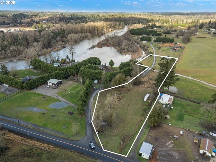 Property Photo: 108 Shoreline Dr WA 98591