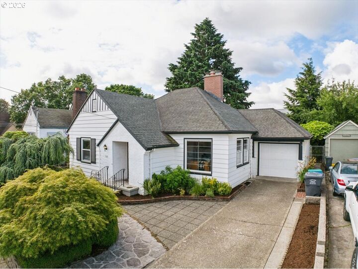 Property Photo: 514 N Stafford St OR 97217