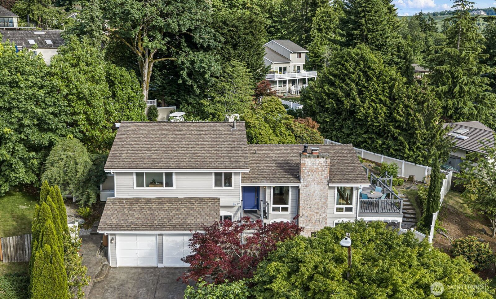 Property Photo: 5712 141st Place SE WA 98006