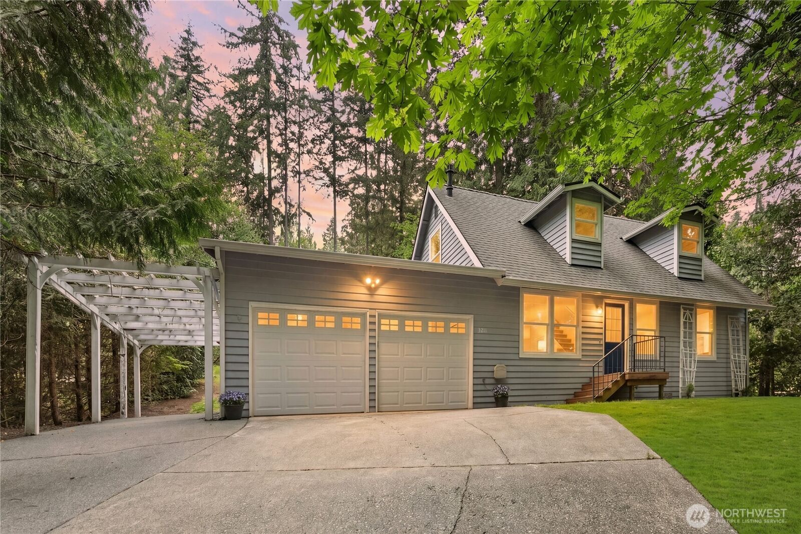 Property Photo:  3211 W Ames Lake Drive NE  WA 98053 