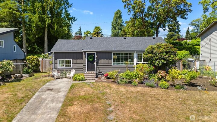 Property Photo:  16237  10th Avenue NE  WA 98155 