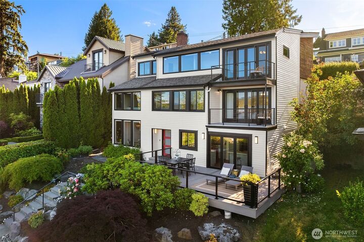 Property Photo: 917 Lake Washington Boulevard S WA 98144