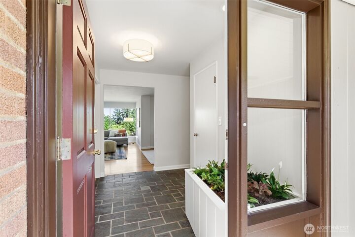 Property Photo:  16532  34th Avenue NE  WA 98155 