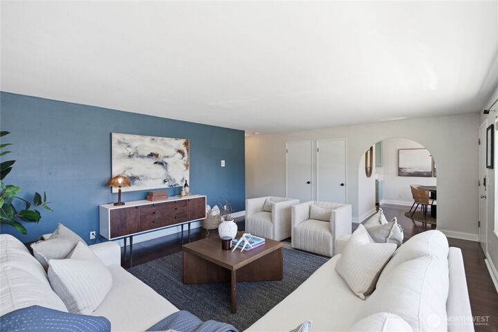Property Photo: 4324 Phinney Avenue N 3 WA 98103