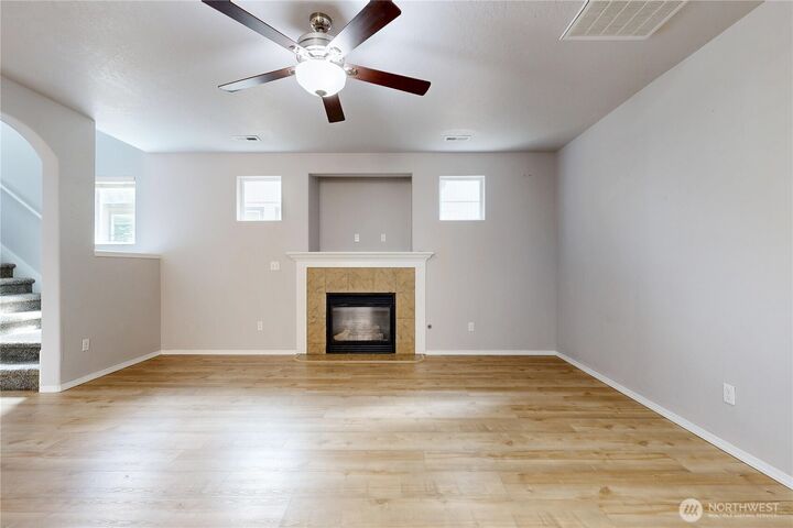 Property Photo: 1143 SW Carver Street WA 99324