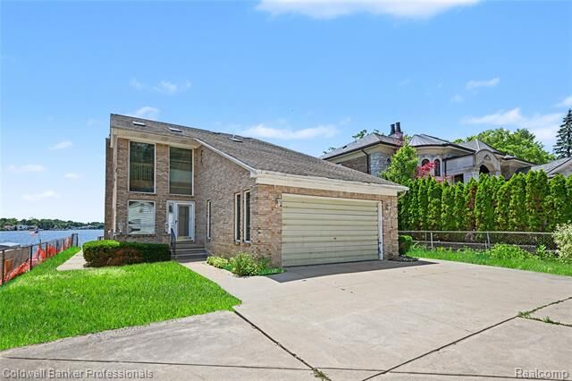 Property Photo:  7351 Locklin  MI 48324 