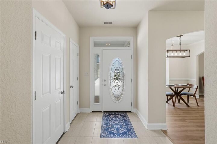 Property Photo:  4912 Cavan Ct  VA 23462 