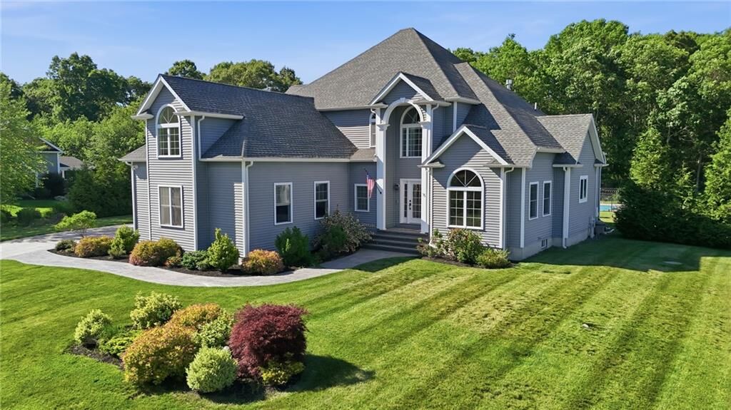 Property Photo:  5 Kyles Court  MA 02777 