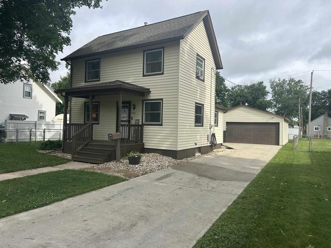 Property Photo:  1408 Barham Avenue  WI 53548 