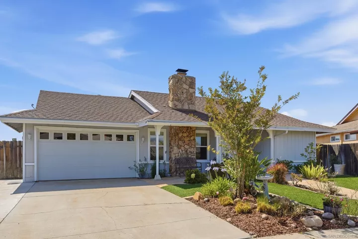 Property Photo:  13650 Ahwahnee Way  CA 92064 
