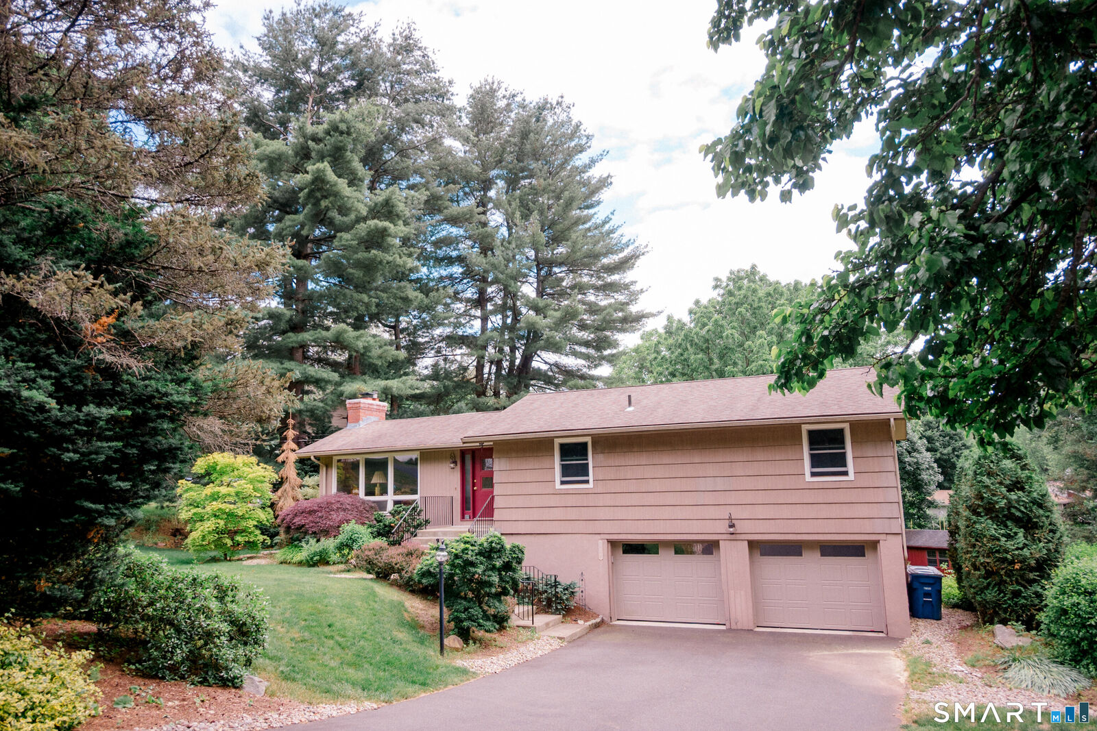 Property Photo: 158 Tumble Brook Drive CT 06066