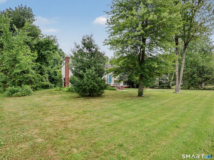 Property Photo:  5 Leighton Court  CT 06473 