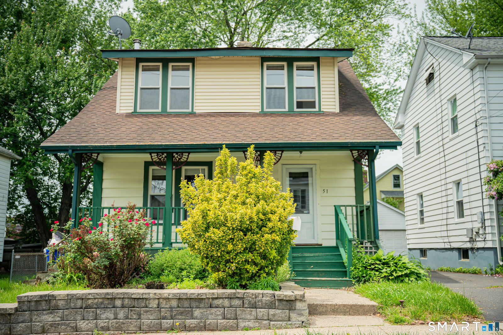 Property Photo: 51 Nesbit Avenue CT 06119