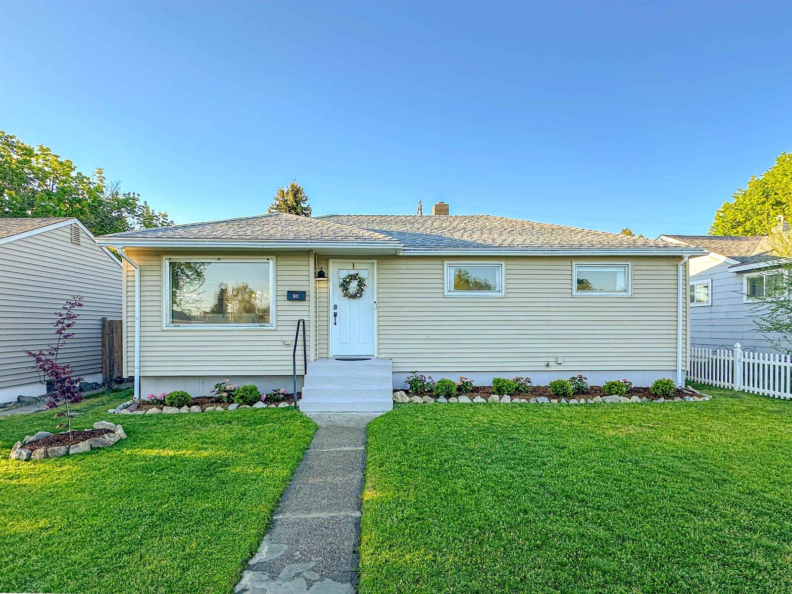 Property Photo: 611 E Joseph Ave WA 99208