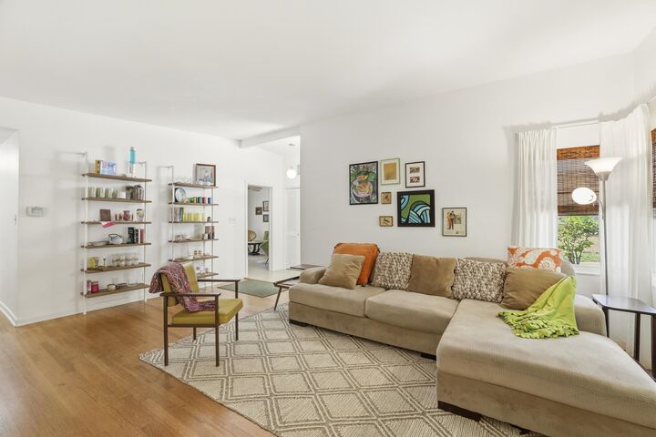 Property Photo: 907 Maplewood Avenue FL 32303