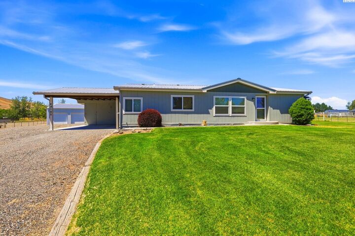 Property Photo:  48142 E Mayo Loop  WA 99320 