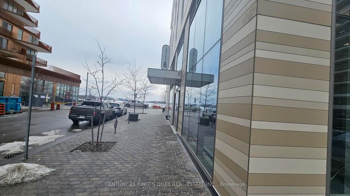 Photo de la propriété:  118 Merchants Wharf N/A 312  ON M5A 0L3 