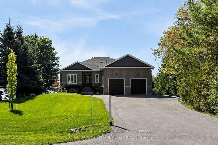 Property Photo: 52 Hillside Drive ON K0M 2C0
